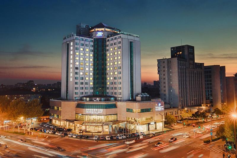 Metropark Hotel Yangzhou Buitenkant foto